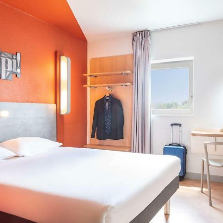 Ibis Budget Grigny Centre Exterior photo
