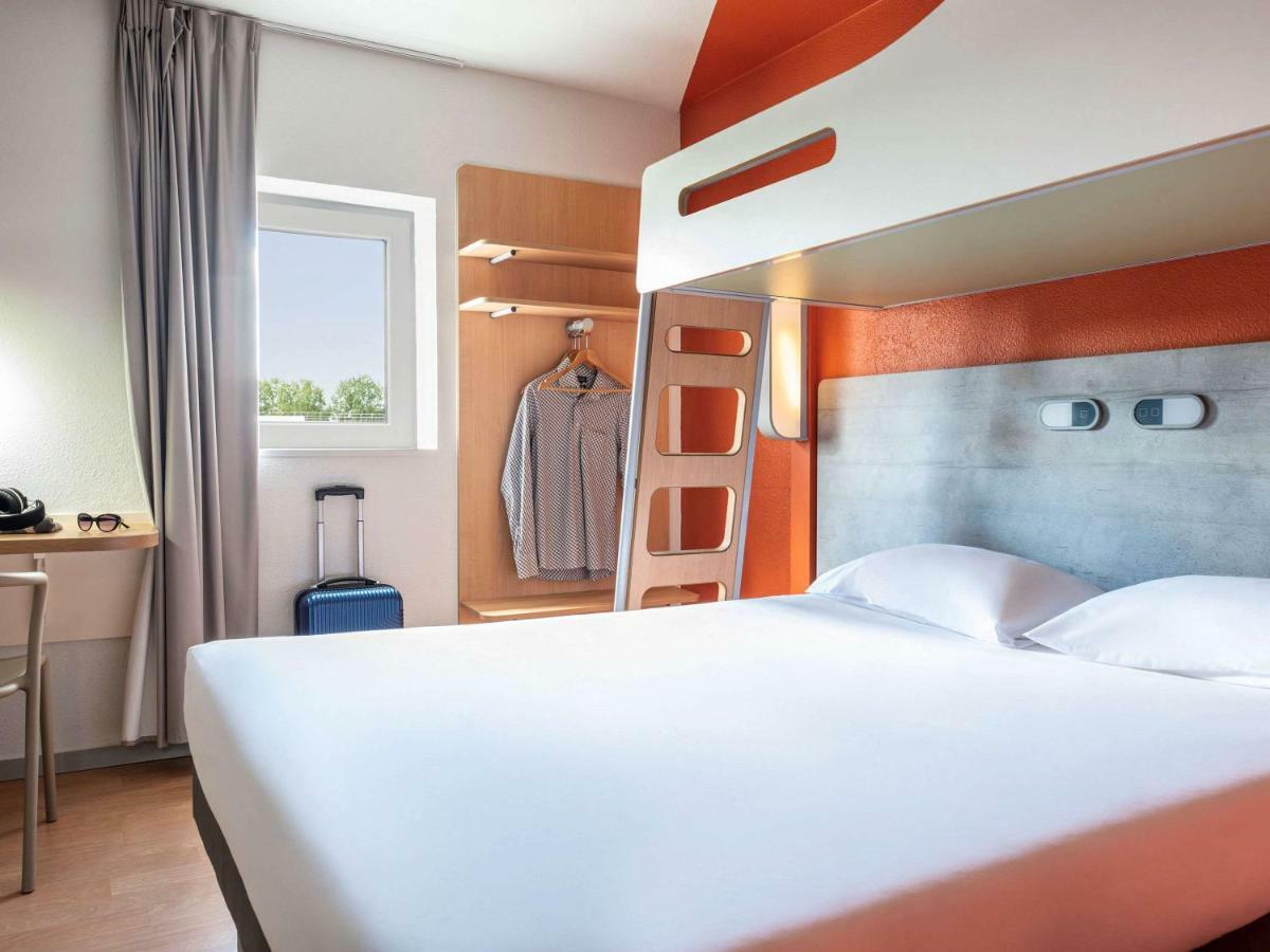 Ibis Budget Grigny Centre Exterior photo