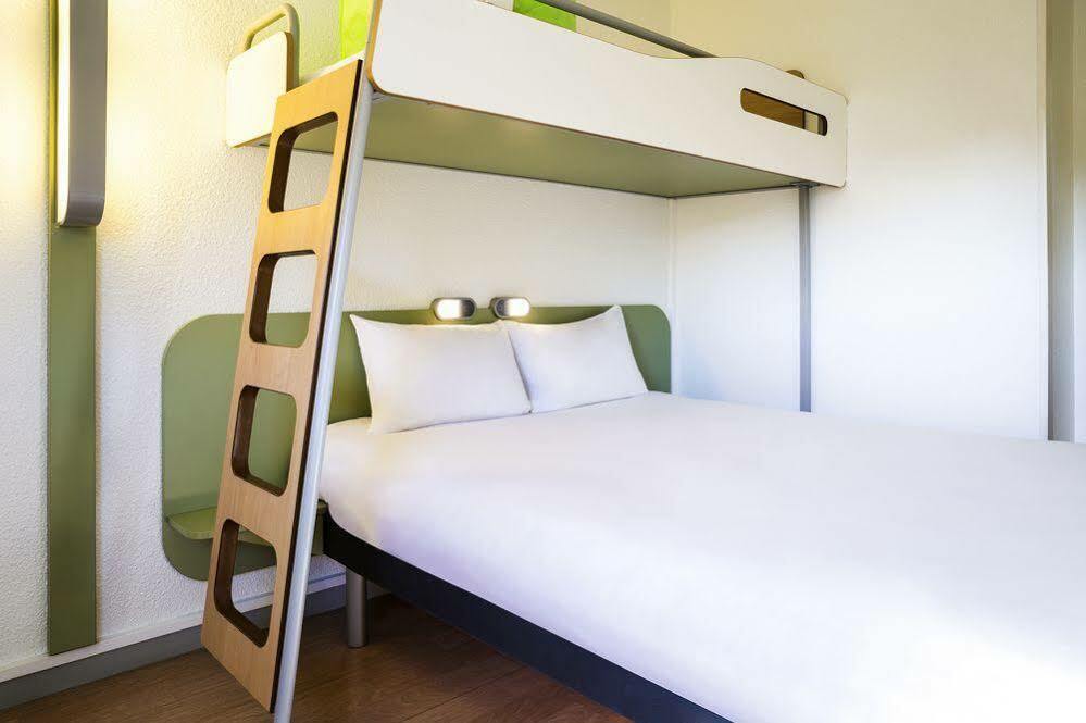 Ibis Budget Grigny Centre Exterior photo